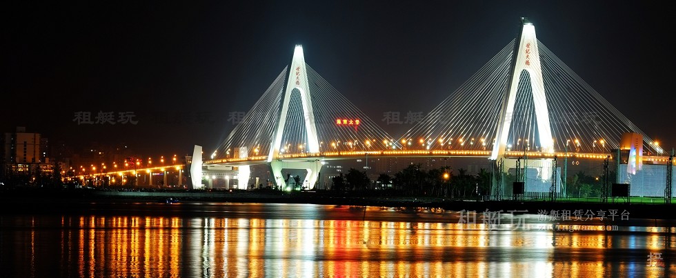 新埠島國(guó)際游艇碼頭→白沙門(mén)公園→世紀(jì)大橋→萬(wàn)綠園→秀英港→西海岸會(huì)展中心